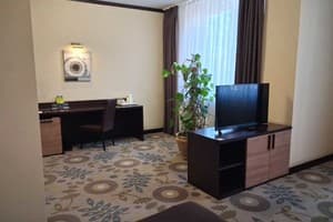 Парк-отель Голосеево. Полулюкс двухместный  5