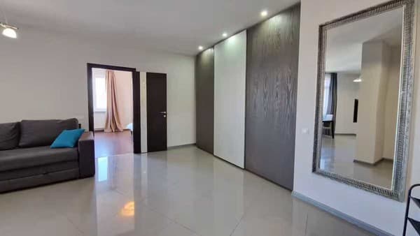 ул. Василия Липкивского, 18 8